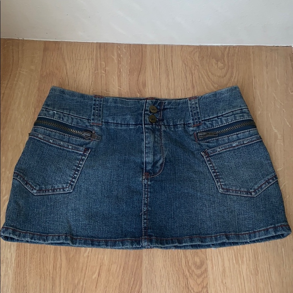 Duchesse Jean Mini Skirt Size 3